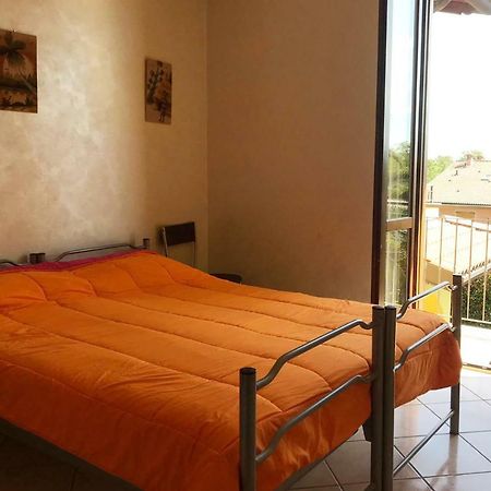 Villa The Sweet Rose With Pool Manerba del Garda Ngoại thất bức ảnh