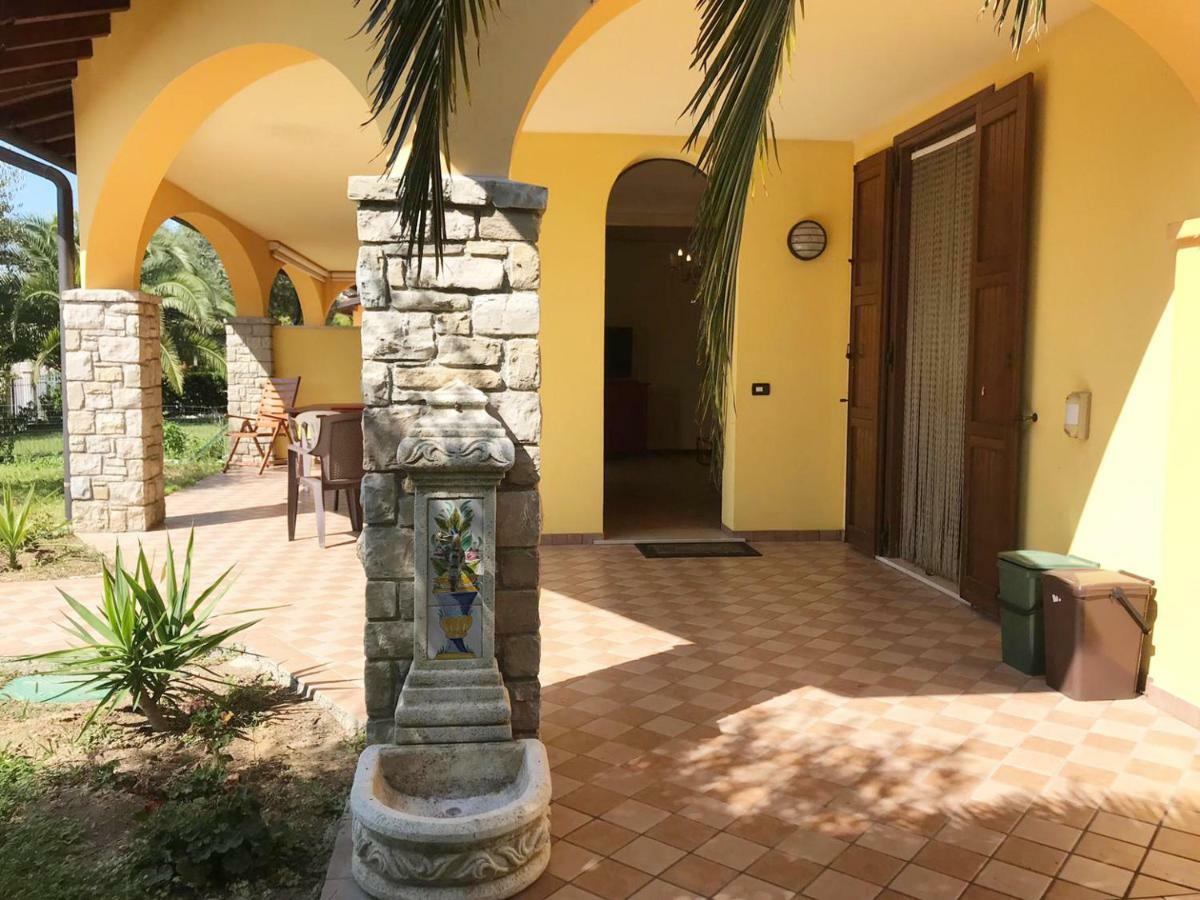Villa The Sweet Rose With Pool Manerba del Garda Ngoại thất bức ảnh