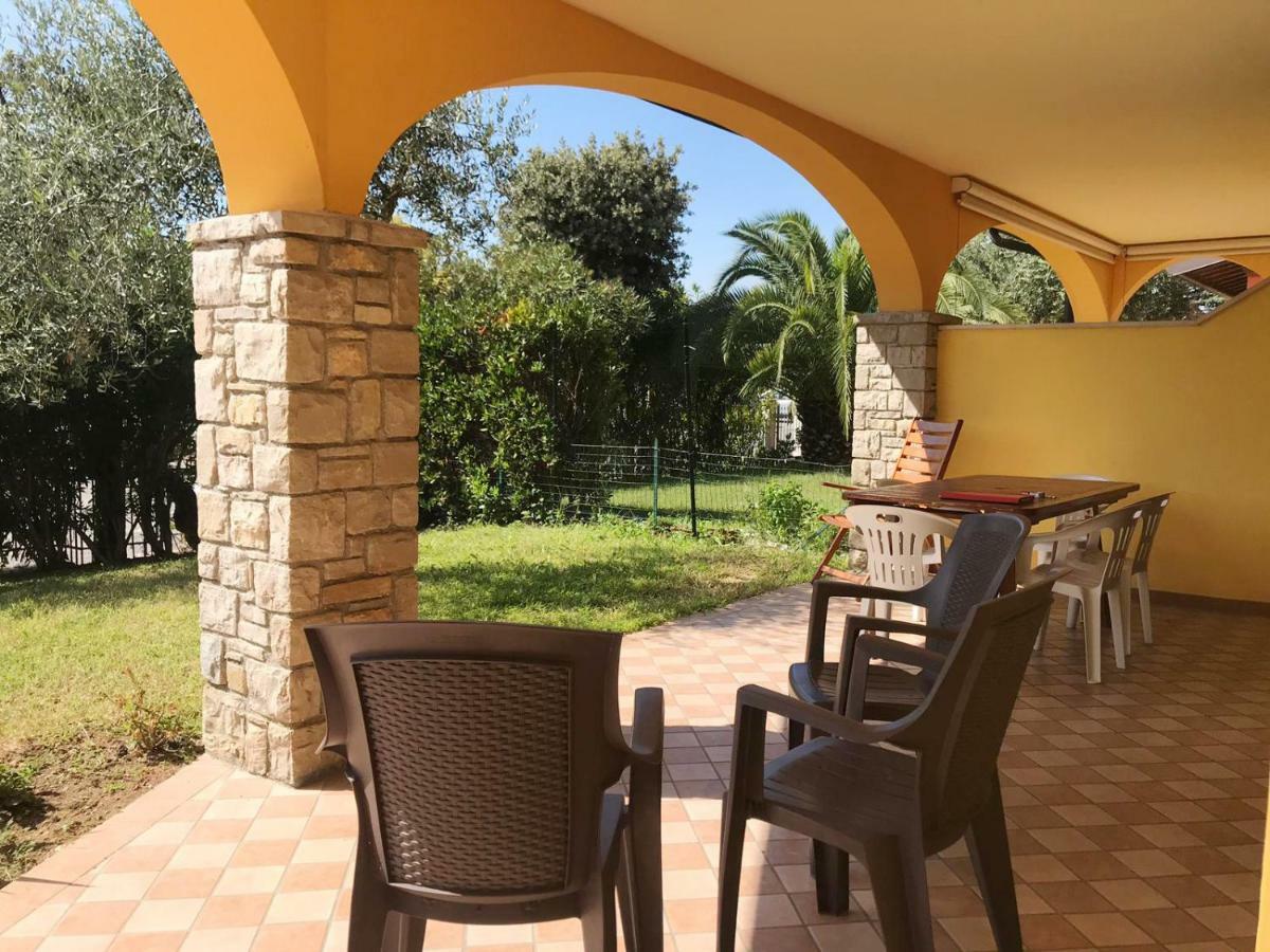 Villa The Sweet Rose With Pool Manerba del Garda Ngoại thất bức ảnh