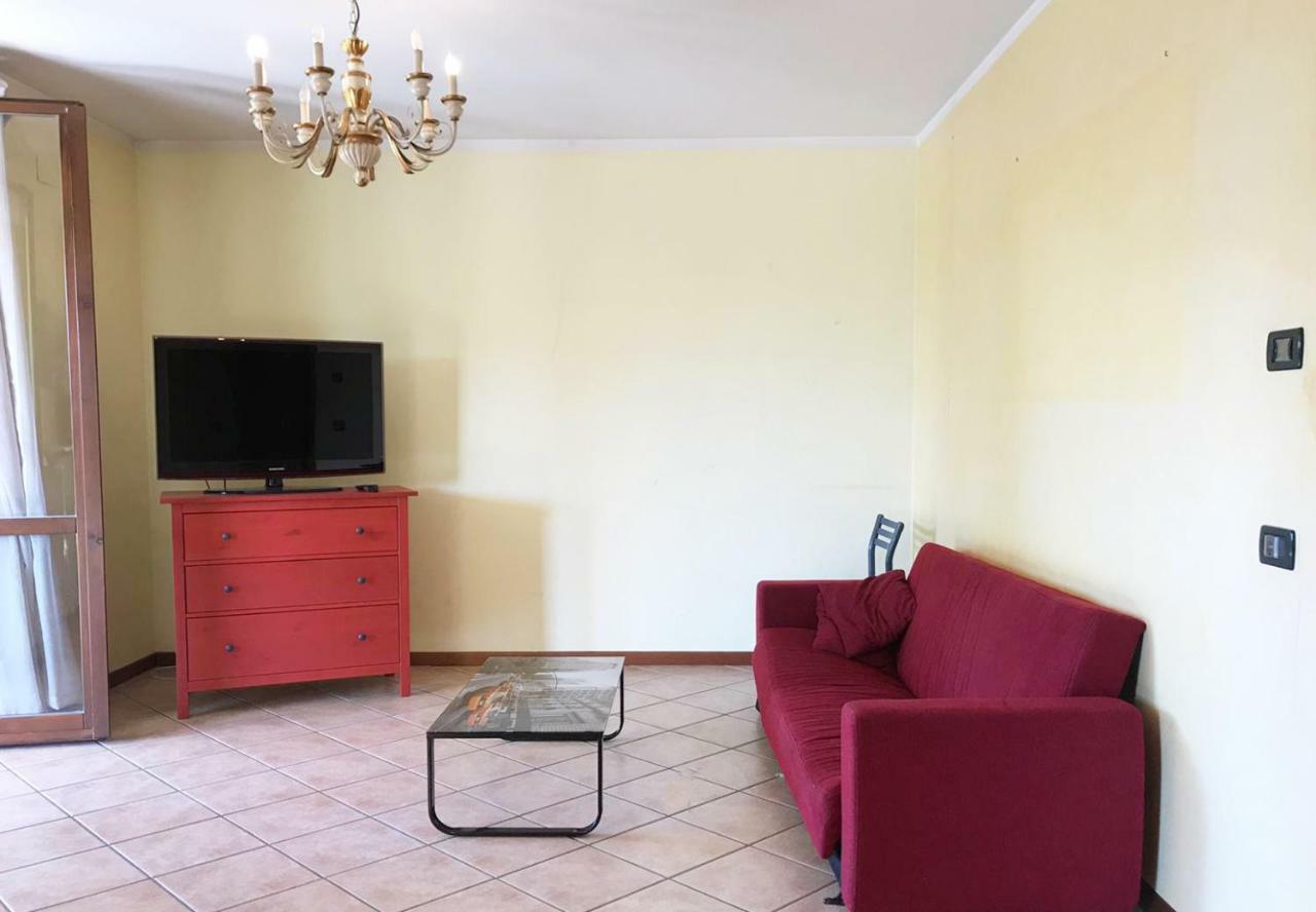 Villa The Sweet Rose With Pool Manerba del Garda Ngoại thất bức ảnh
