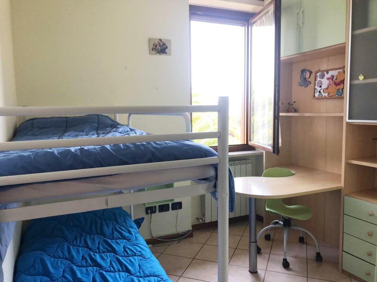 Villa The Sweet Rose With Pool Manerba del Garda Ngoại thất bức ảnh