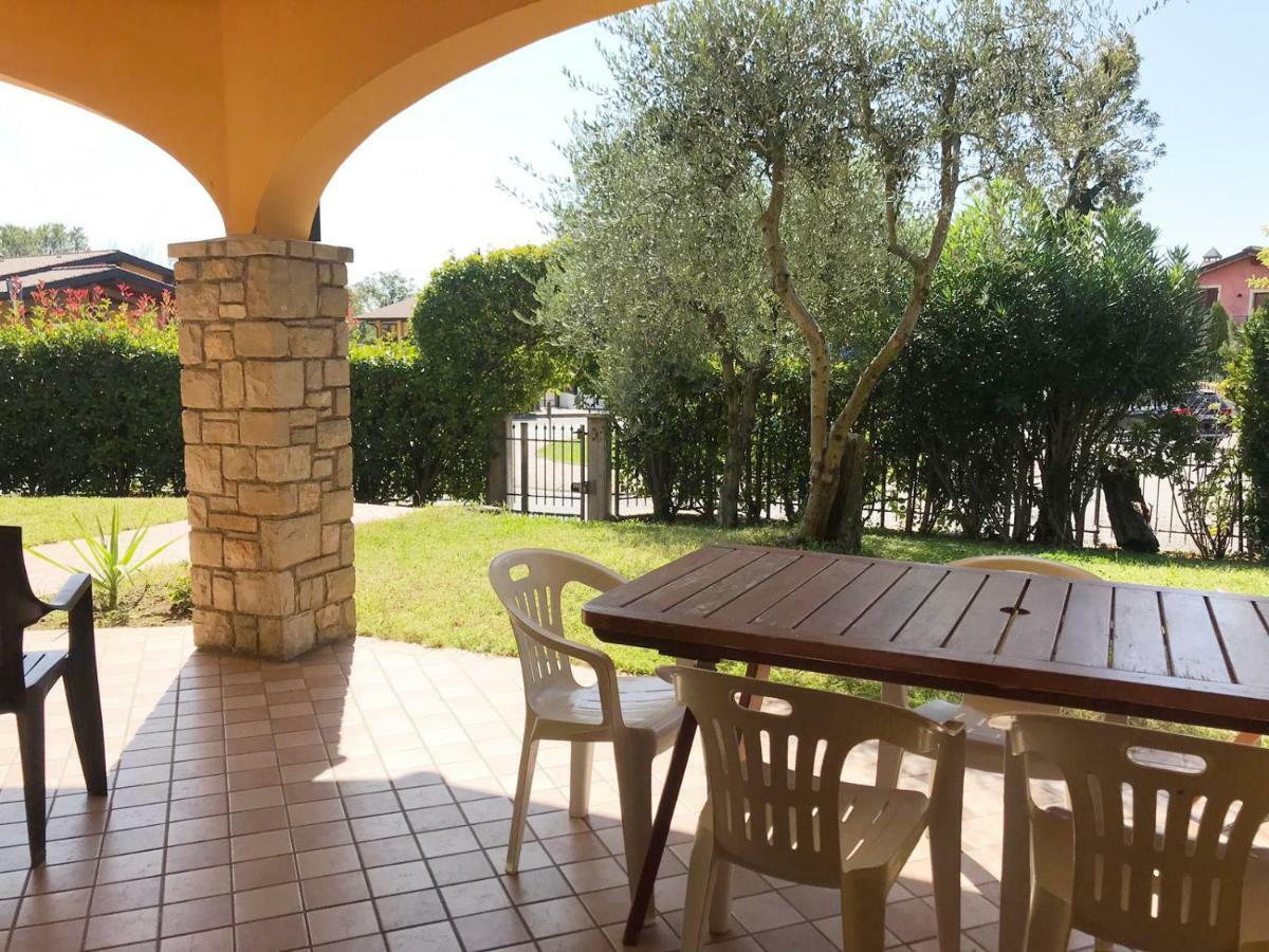 Villa The Sweet Rose With Pool Manerba del Garda Ngoại thất bức ảnh