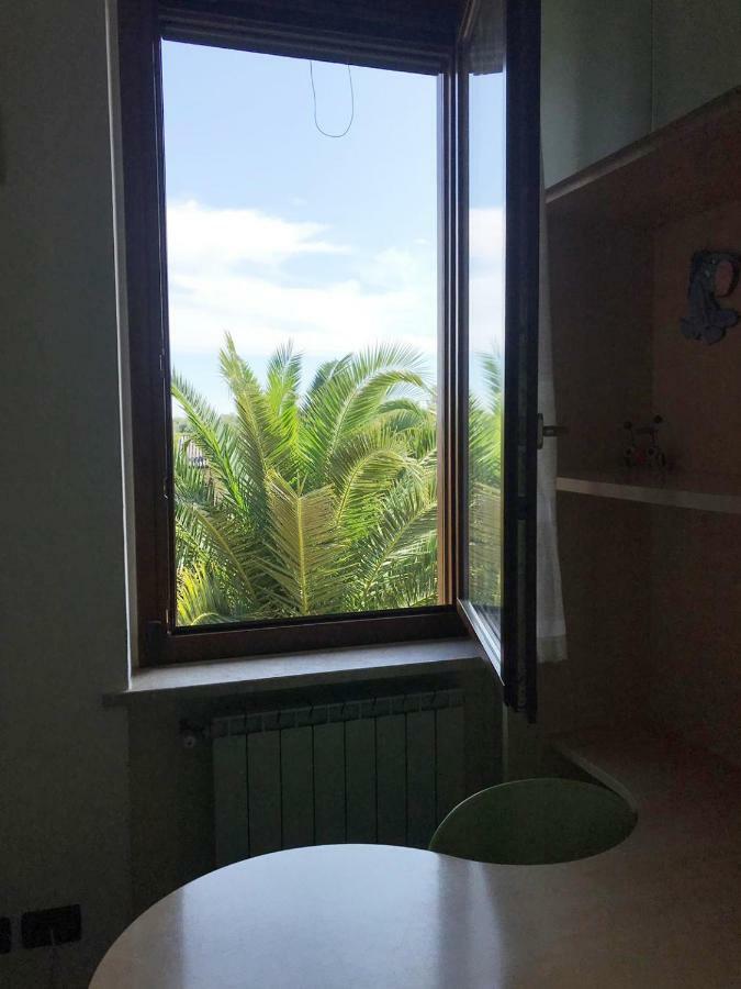 Villa The Sweet Rose With Pool Manerba del Garda Ngoại thất bức ảnh